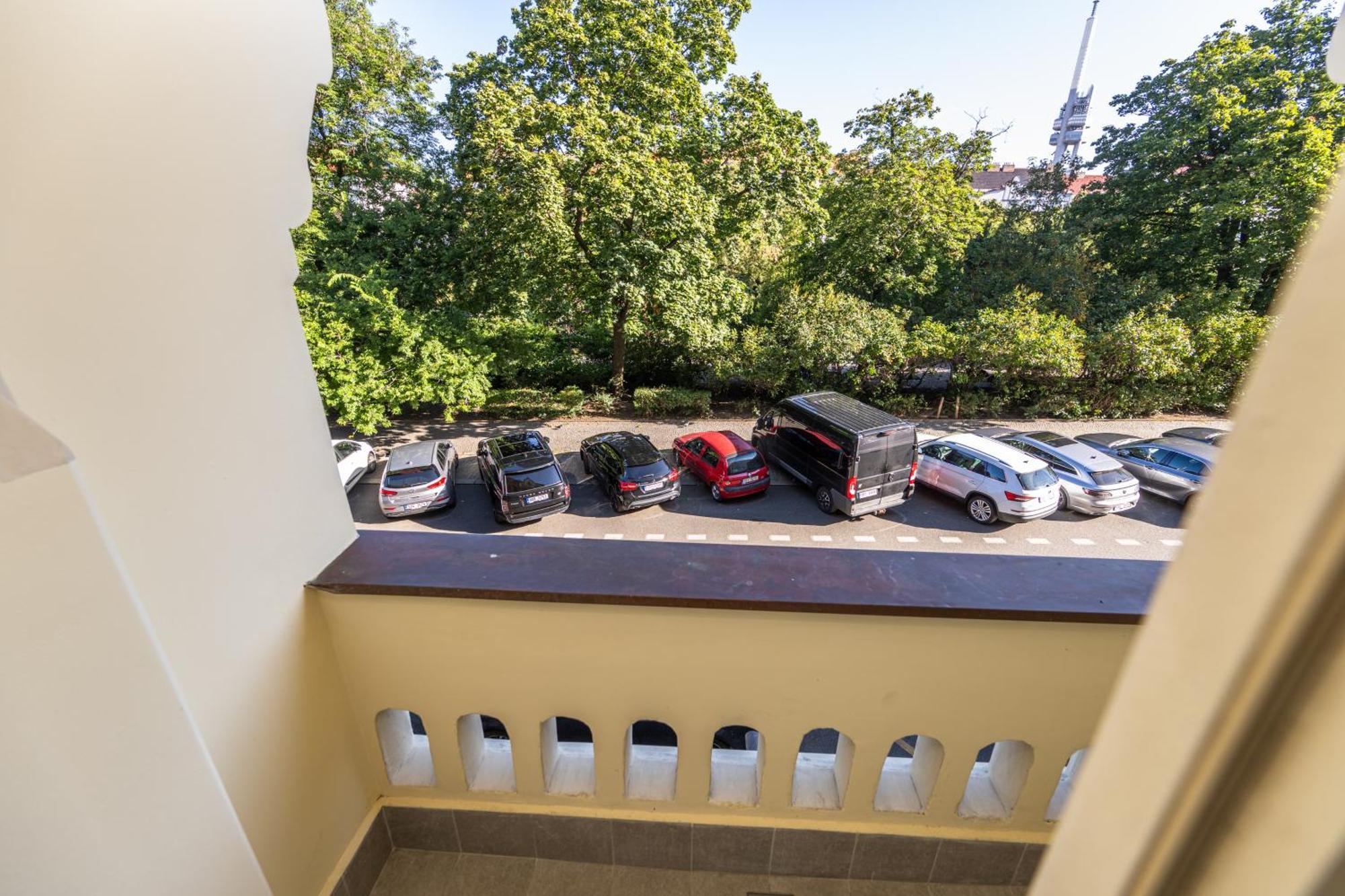 Jiriho Z Podebrad Apartments Prague Luaran gambar
