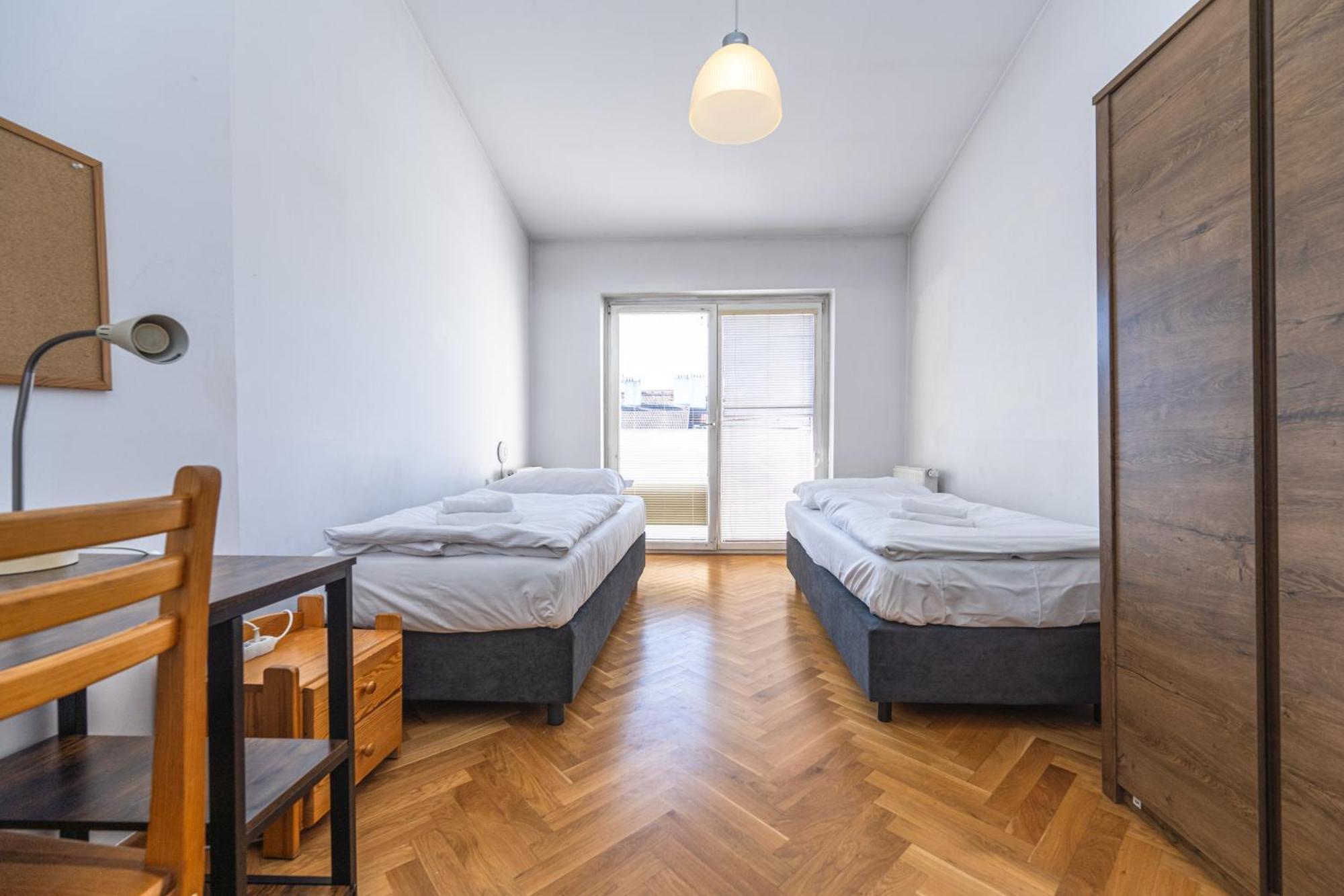 Jiriho Z Podebrad Apartments Prague Luaran gambar