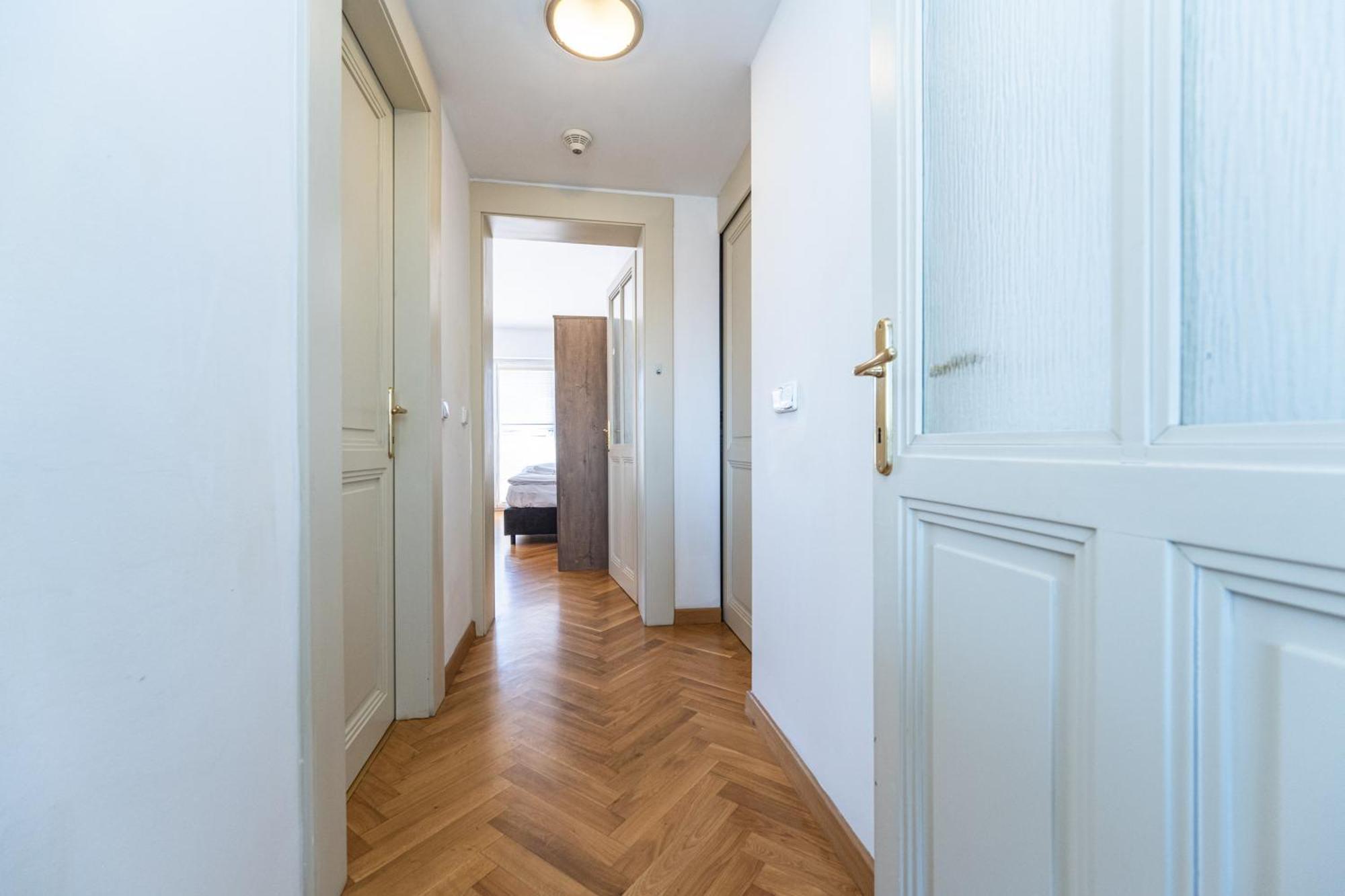 Jiriho Z Podebrad Apartments Prague Luaran gambar