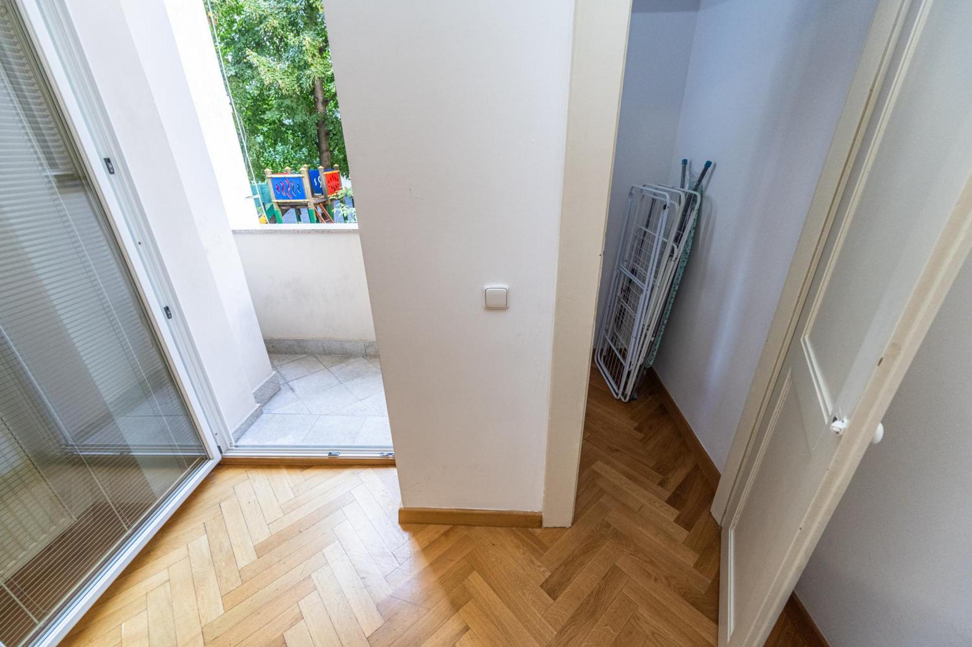Jiriho Z Podebrad Apartments Prague Luaran gambar